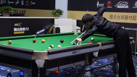 兹联以0比 兹联以0比