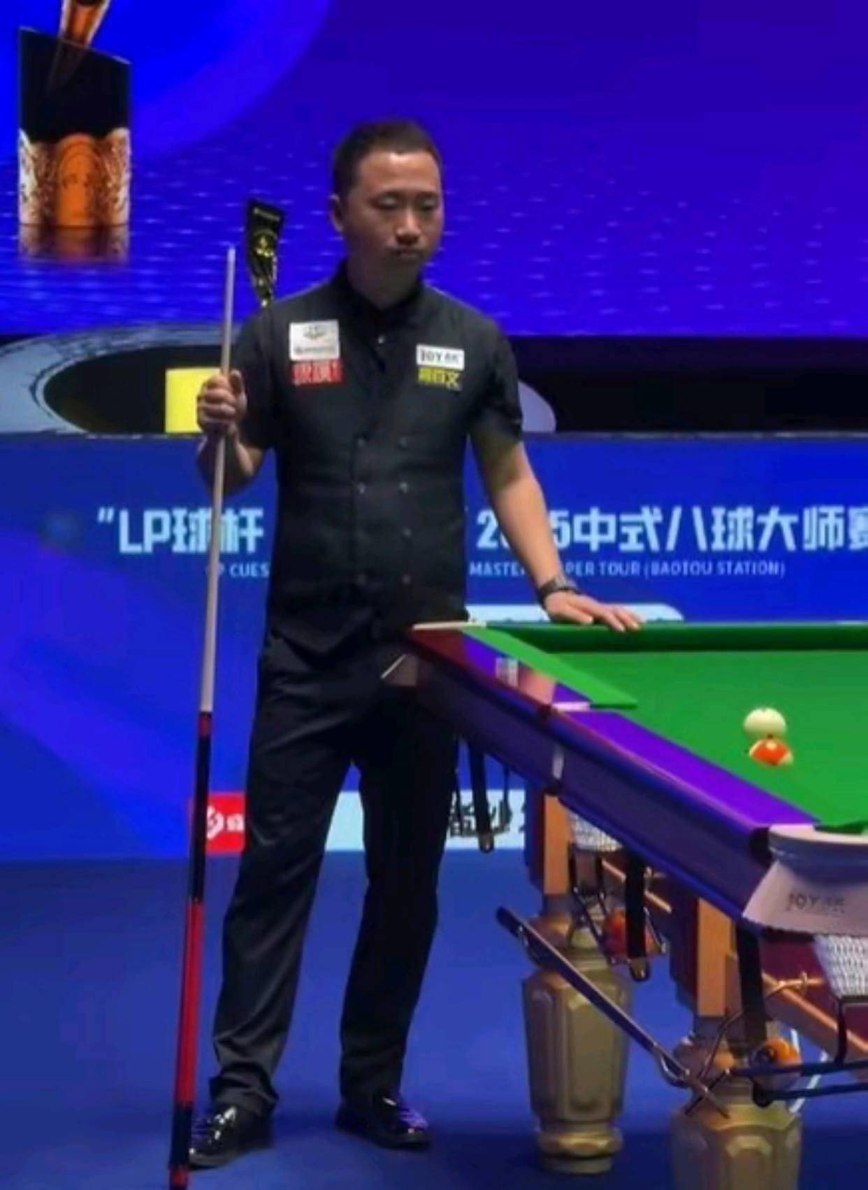 体育深秋战 体育深秋战